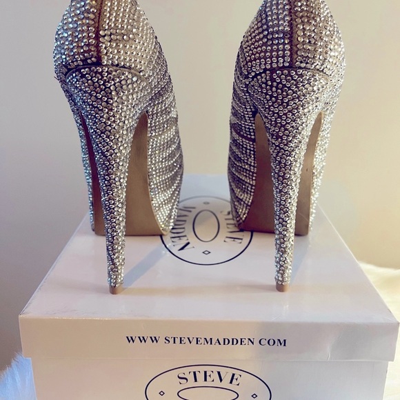 Steve Madden Dyvinal Pewter Crystal Platform Heels - Picture 6 of 7